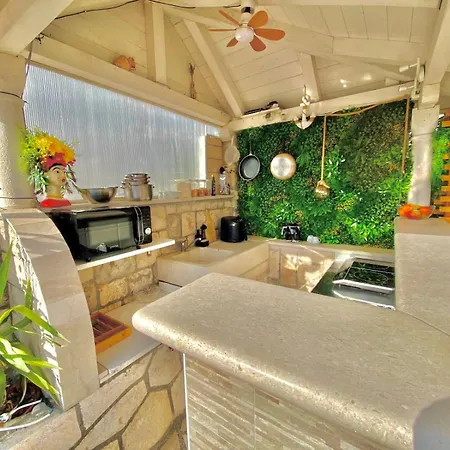 Cb Boutique ベッド・アンド・ブレックファスト フヴァル