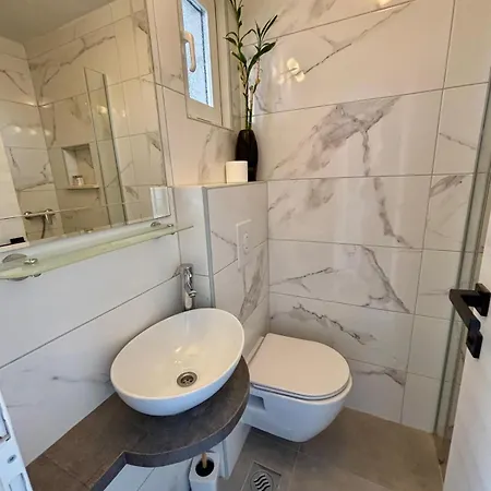 Cb Boutique Χβαρ